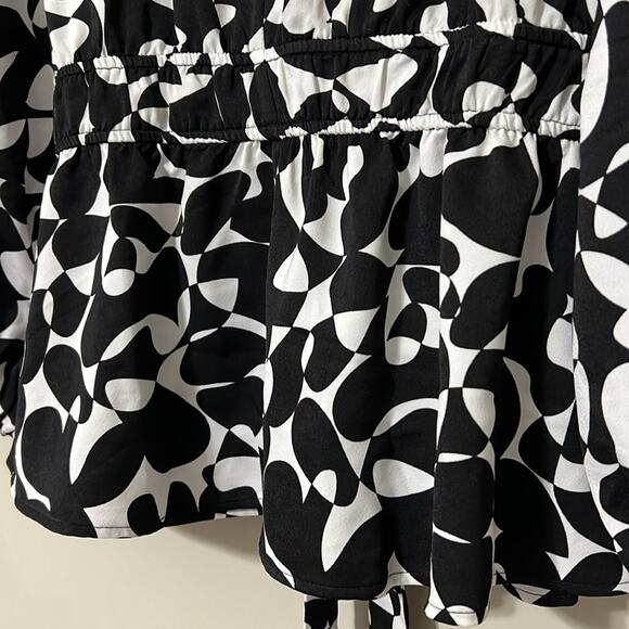 LANE BRYANT womens plus size 24 classic v-neck long sleeve top black and white - Picture 10 of 16